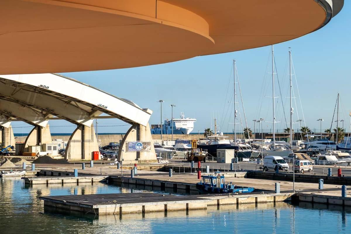 Blue Waterhouse * Genua