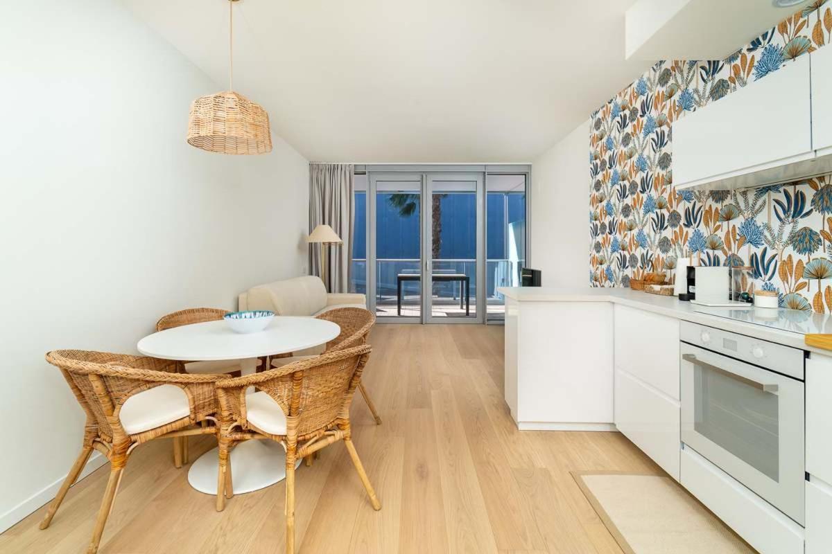 Apartment Blue Waterhouse